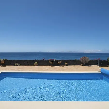 Costa Gwiga Villa Playa Blanca  Exterior photo